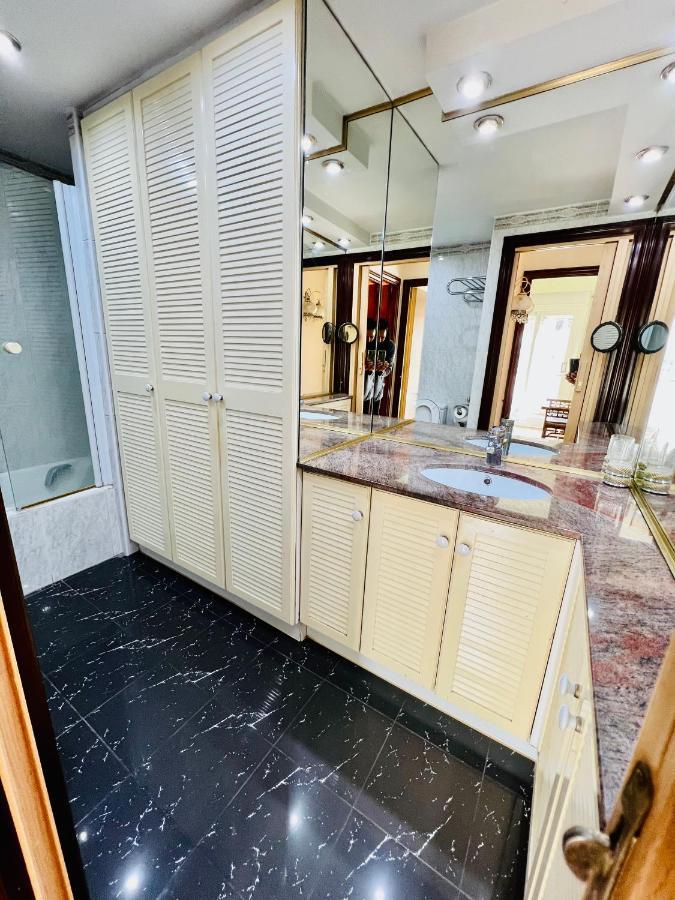 Your Second Home In Barcelona With Private Room And Private Bathroom Close To Montjuic, Pl Espana, La Rambla, Ferry Port エクステリア 写真
